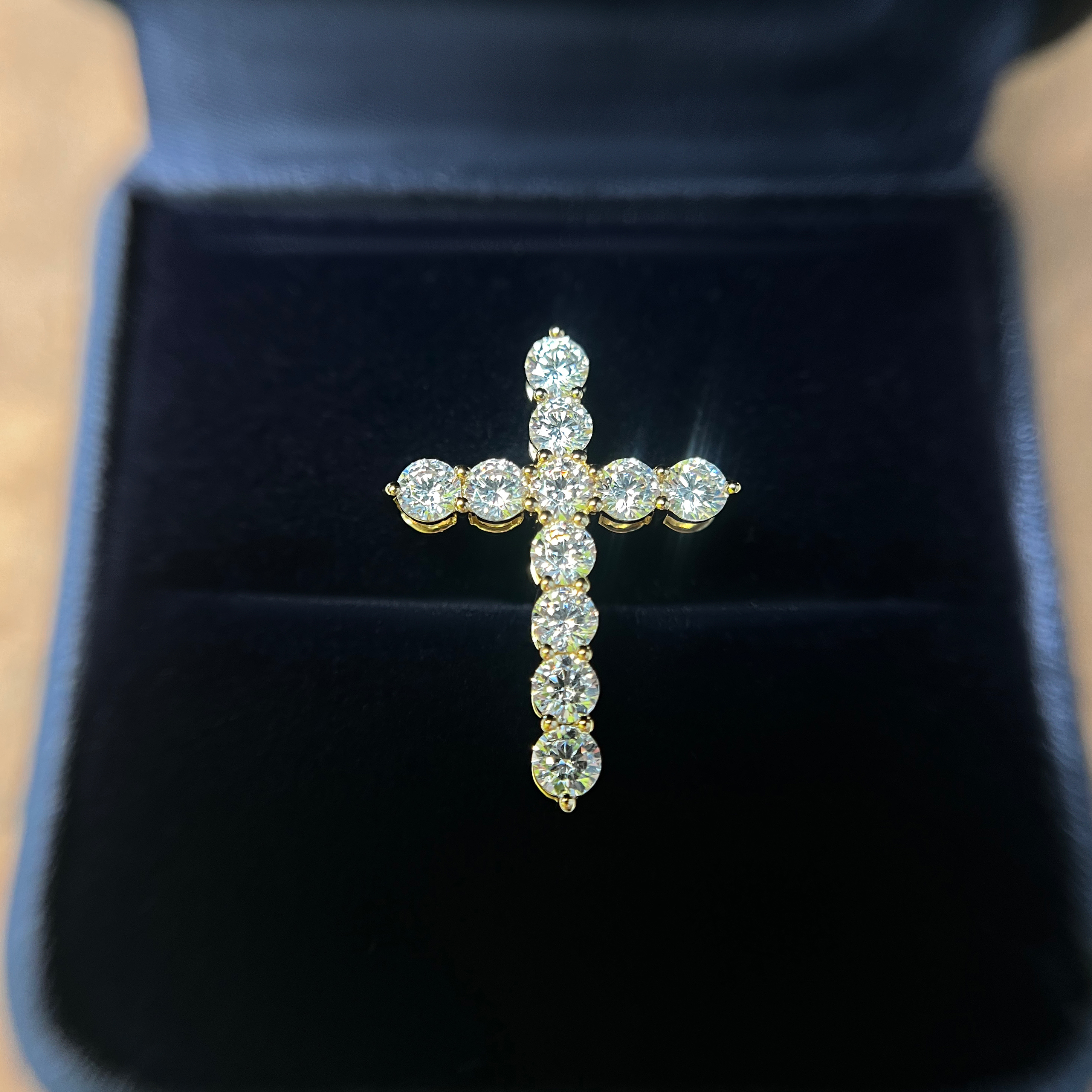 The Moon Ocean Pendant in 18ct Yellow Gold with Round Centre Stone Alternate shot 8