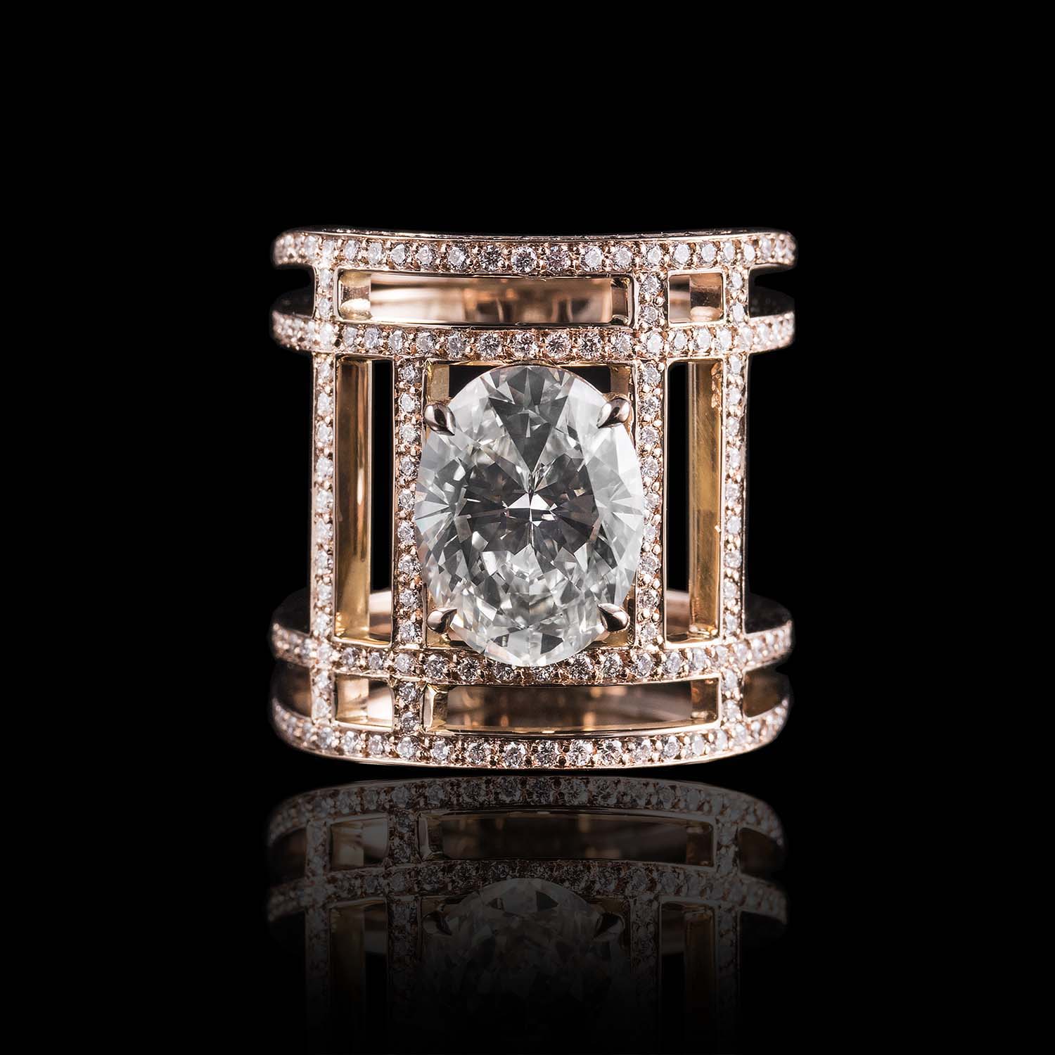 18ct Rose Gold Ideal of symmetry Oval