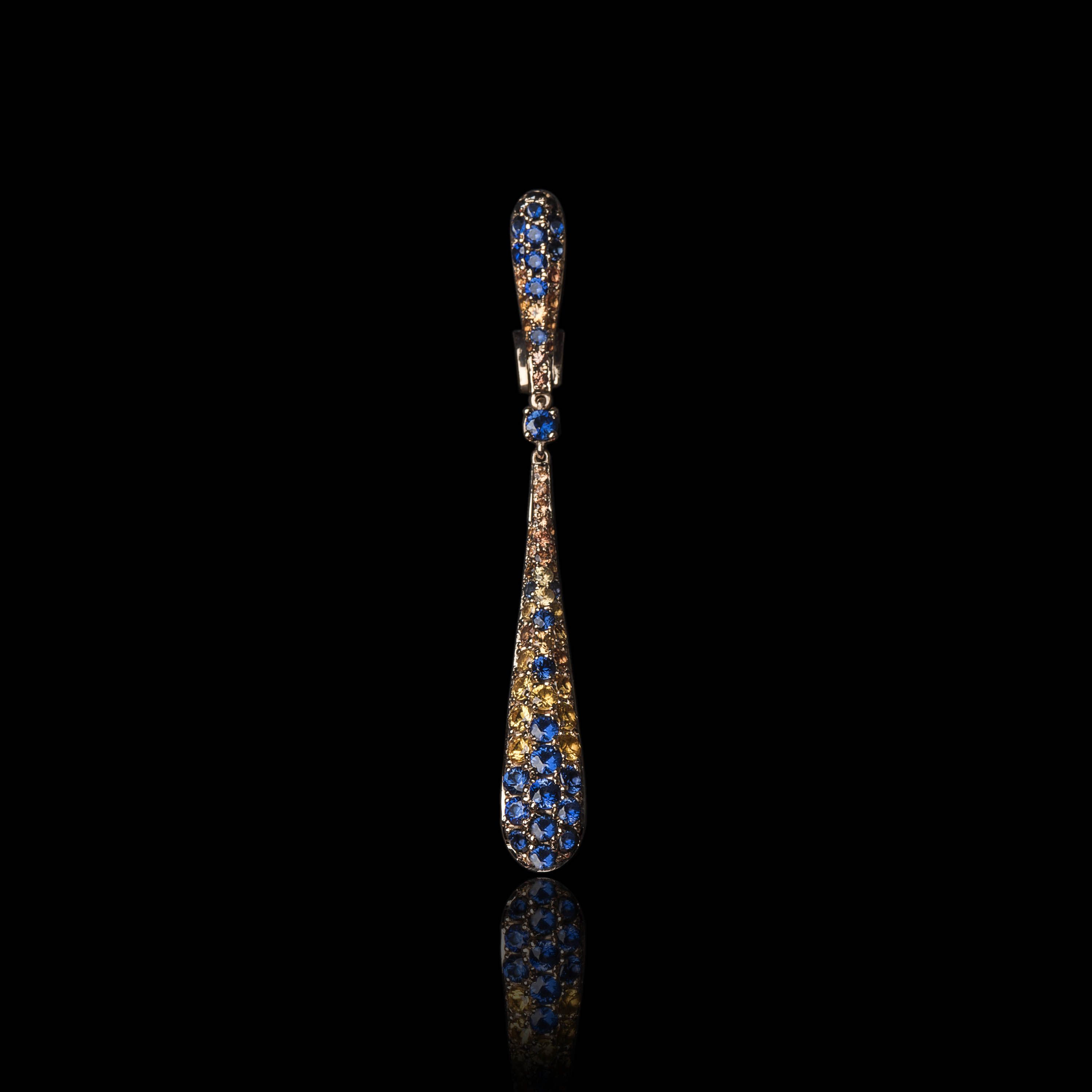 The Moon Ocean Sets in 18ct Rose Gold Alternate shot 5