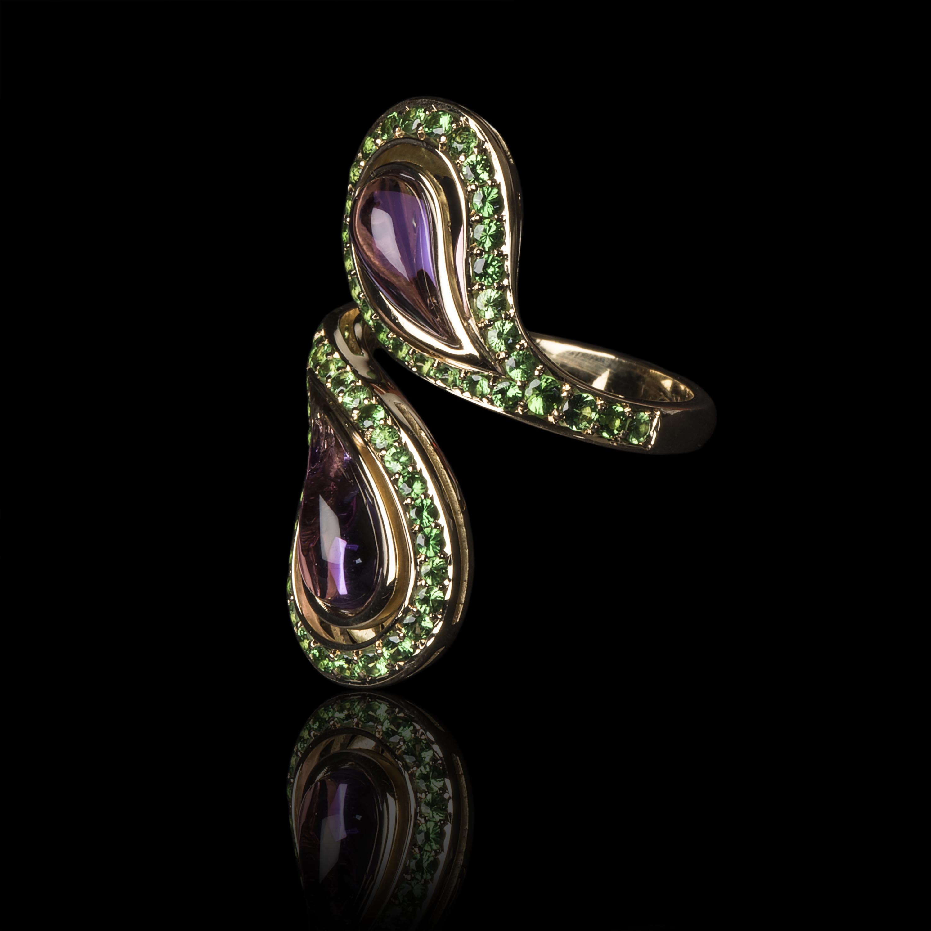 The Moon Ocean Rings in 18ct Yellow Gold Alternate shot 2